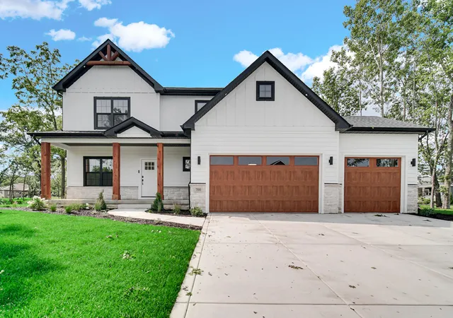 1st image of 702 Ketill Ct, Crown Point, IN 46307 | MLS# 843901