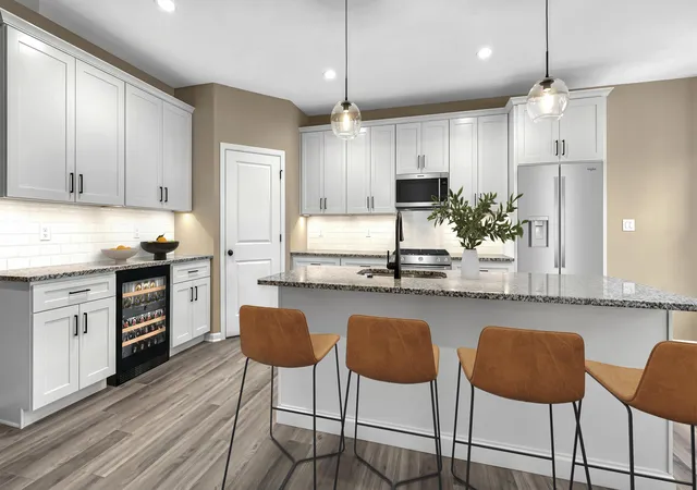 Photo 3 of Sale Pending at 716 Ketill Tr, Crown Point, IN 46307 | MLS# 843909 | Listing updated on 2026-08-17