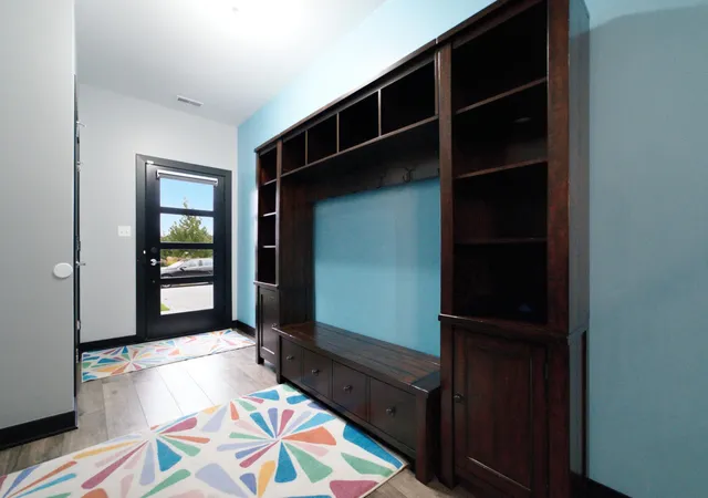 3rd image of 349 Sawgrass Dr, Crown Point, IN 46307 | MLS# 844069