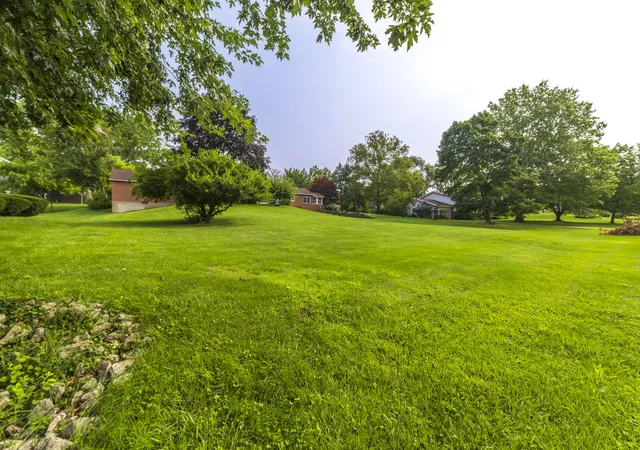 63rd image of 676 E Oak Hill, Chesterton, IN 46304 | MLS# 843974