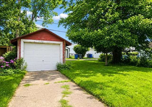 10th image of 913 170th St, Hammond, IN 46324 | MLS# 843943