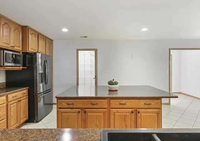 4th image of 802 Vanessa Wy, Kouts, IN 46347 | MLS# 844215