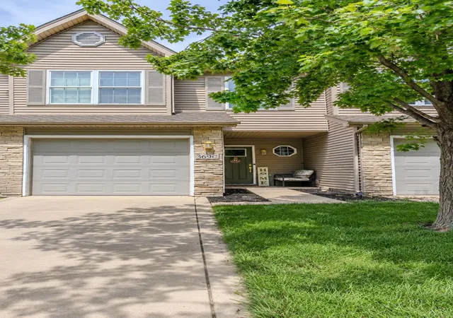 2nd image of 369 S Boo Rd #C, Chesterton, IN 46304 | MLS# 843967