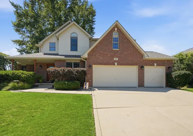 1st image of 795 Morningside Ct, Crown Point, IN 46307 | MLS# 843998