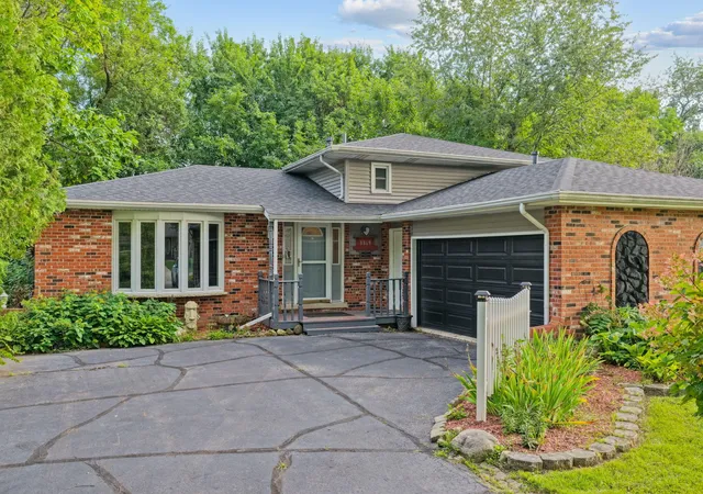 Photo 47 of Single family home for sale at 3869 Kingsway Dr, Crown Point, IN 46307 | MLS# 844111 | Listing updated on 2026-10-02