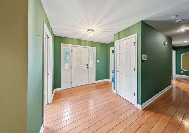 Photo 3 of Single family home for sale at 1776 Indian Boundary Rd, Chesterton, IN 46304 | MLS# 844190 | Listing updated on 2026-08-25