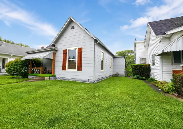 2nd image of 311 Howard St, Shelbyville, IN 46176 | MLS# 843970