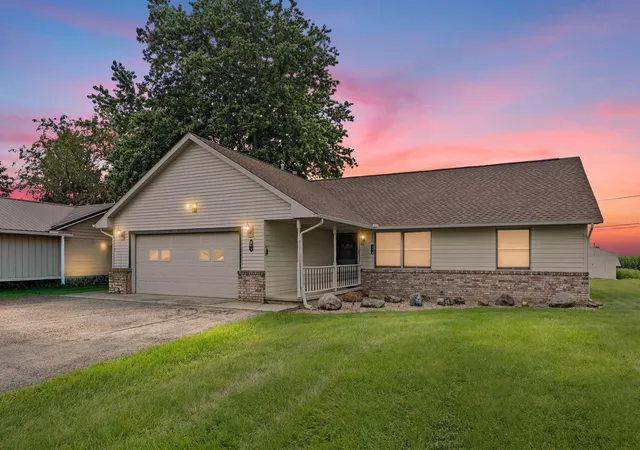 1st image of 213 S Park Dr, Monticello, IN 47960 | MLS# 843960