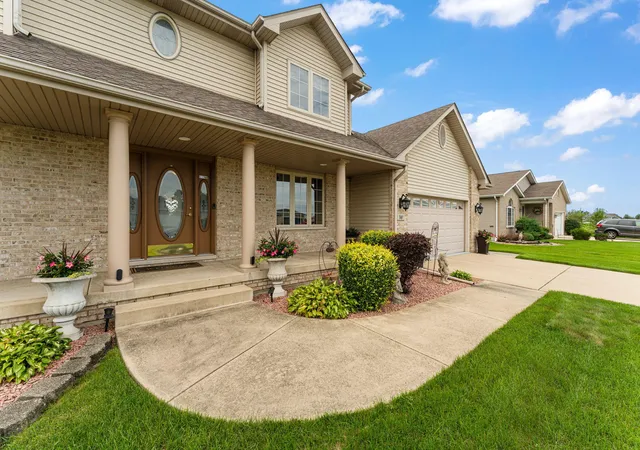 3rd image of 516 Seminary Dr, Dyer, IN 46311 | MLS# 843991