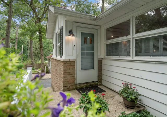 Photo 3 of Single family home for sale at 1602 Oaks Ct, Long Beach, IN 46360 | MLS# 843973 | Listing updated on 2026-08-23
