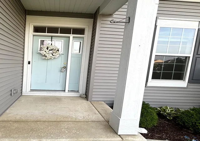 Photo 3 of Single family home for sale at 10990 Arkansas Pl, Crown Point, IN 46307 | MLS# 844058 | Listing updated on 2026-08-31