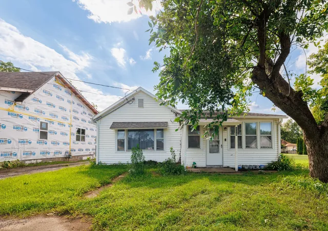 1st image of 110 N Main St, Morocco, IN 47963 | MLS# 843980