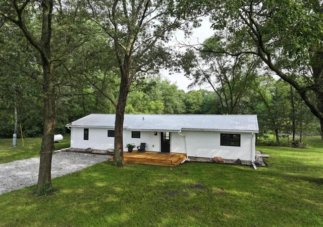 1st image of 13054 W 300 N, Medaryville, IN 47957 | MLS# 844034