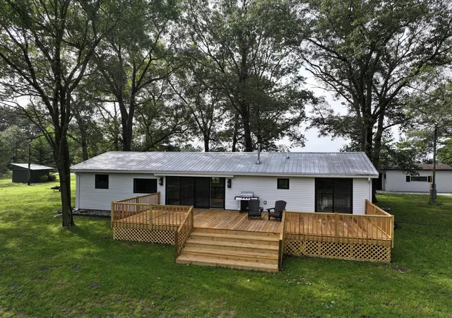 3rd image of 13054 W 300 N, Medaryville, IN 47957 | MLS# 844034