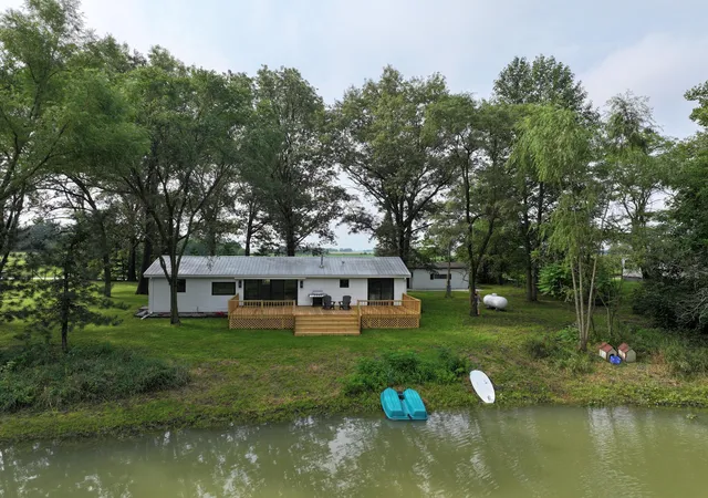 4th image of 13054 W 300 N, Medaryville, IN 47957 | MLS# 844034