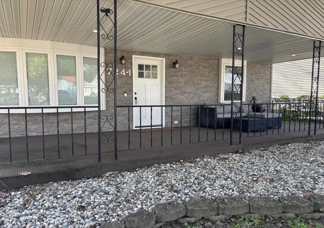 3rd image of 724-1 Imperial Rd, Valparaiso, IN 46385 | MLS# 844136