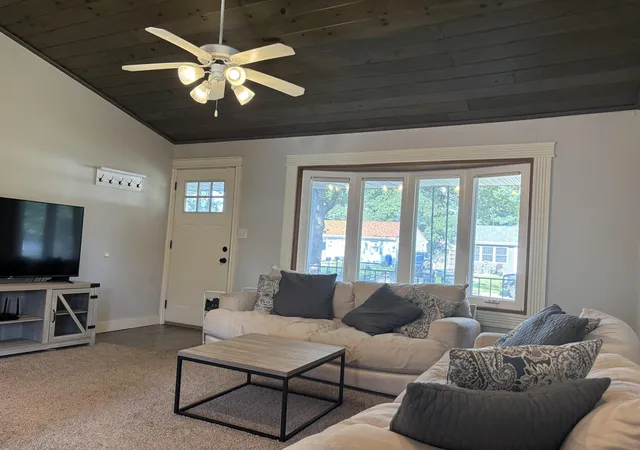 5th image of 724-1 Imperial Rd, Valparaiso, IN 46385 | MLS# 844136