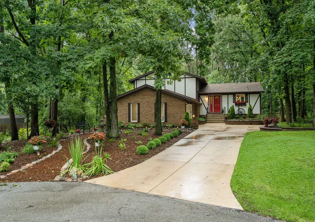 1st image of 4868 W 84th Ct, Crown Point, IN 46307 | MLS# 844013