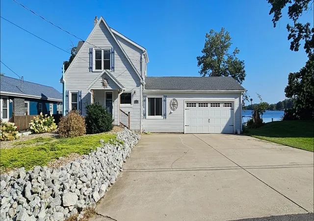 4th image of 227 Lakeview Dr, Walkerton, IN 46574 | MLS# 844221