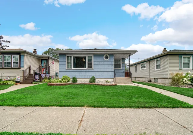 2nd image of 1325 Lake Ave, Whiting, IN 46394 | MLS# 844195