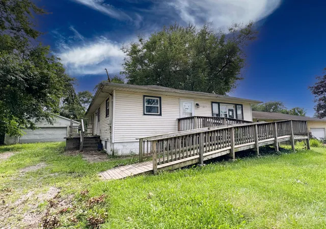 2nd image of 6657 Old Porter Rd, Portage, IN 46368 | MLS# 844025