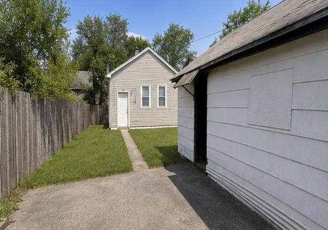 7th image of 1084 E 36th Ave, Gary, IN 46409 | MLS# 844023