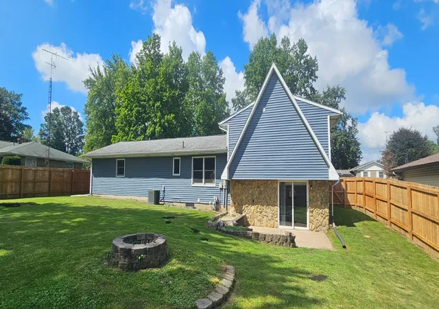 5th image of 1529 Eisenhower Dr, La Porte, IN 46350 | MLS# 844220