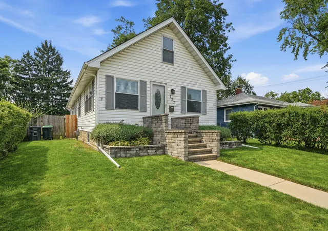 3rd image of 122 N Connecticut St, Hobart, IN 46342 | MLS# 844153
