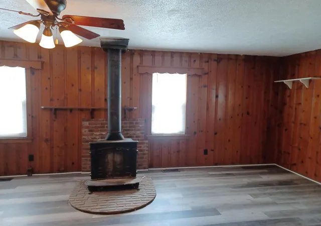 5th image of 109 S California St, Hobart, IN 46342 | MLS# 844086