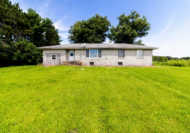 Photo 2 of Single family home for sale at 7244 W 500 North, Winamac, IN 46996 | MLS# 844112 | Listing updated on 2026-08-21