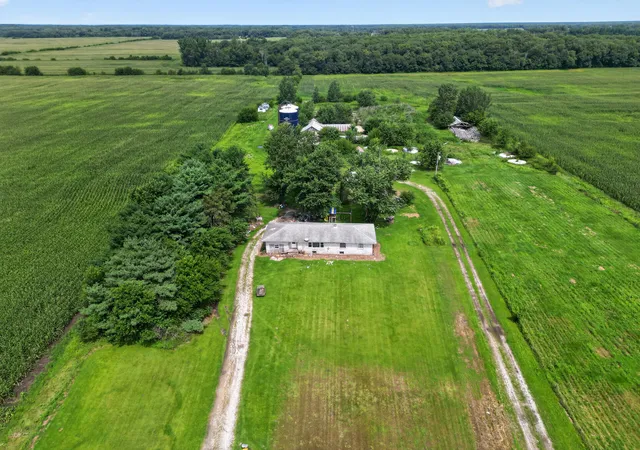 Photo 4 of Single family home for sale at 7244 W 500 North, Winamac, IN 46996 | MLS# 844112 | Listing updated on 2026-08-21