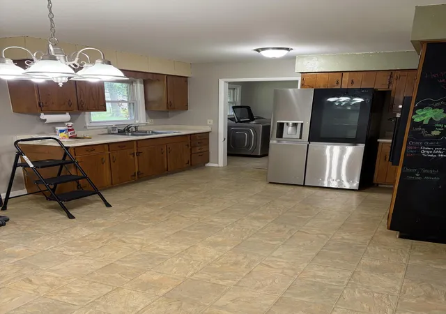 2nd image of 417 Cedar St Nw, De Motte, IN 46310 | MLS# 844071