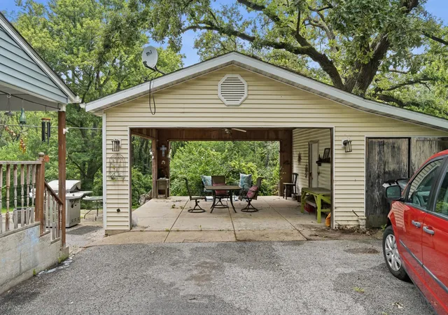 2nd image of 3328 E 73rd Ave, Merrillville, IN 46410 | MLS# 844095