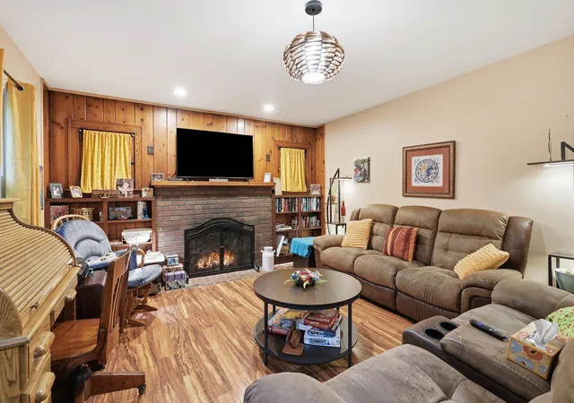 4th image of 3328 E 73Rd Ave, Merrillville, IN 46410 | MLS# 844095