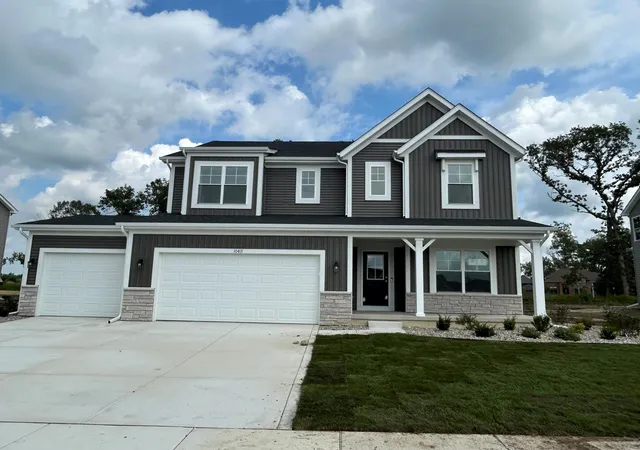 1st image of 10413 Texas St, Crown Point, IN 46307 | MLS# 844129