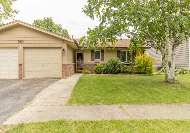 2nd image of 210 Clinton St #A, Lowell, IN 46356 | MLS# 844083