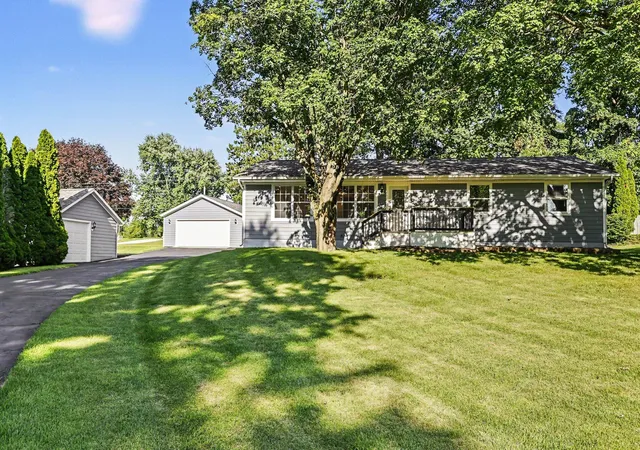2nd image of 6571 W Johnson Rd, La Porte, IN 46350 | MLS# 844163