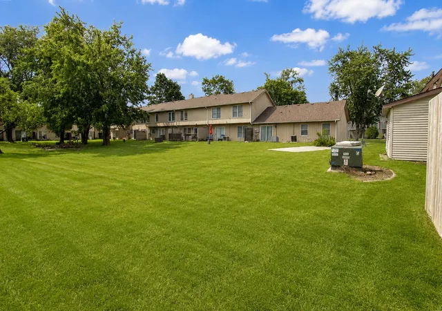 25th image of 347 E 60th Dr, Merrillville, IN 46410 | MLS# 844117