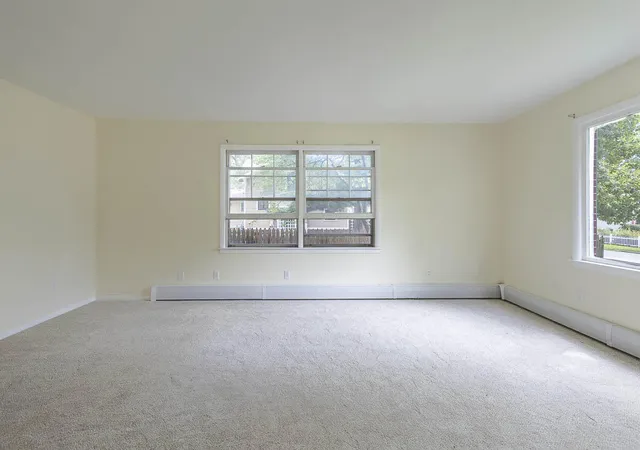 image of 486 Park Ave, Valparaiso, IN 46385 | MLS# 844122