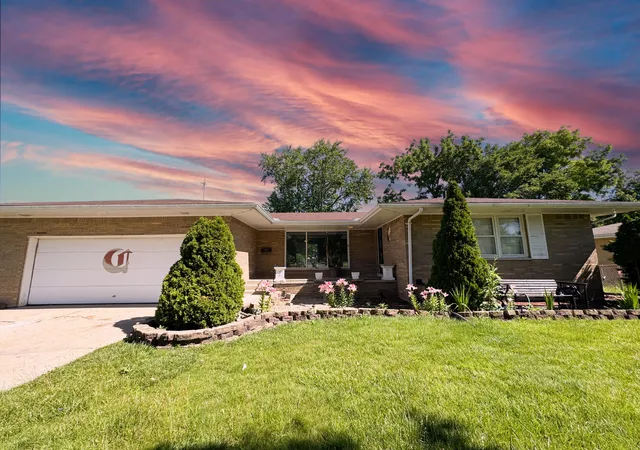 1st image of 430 E 54th Ave, Merrillville, IN 46410 | MLS# 844138