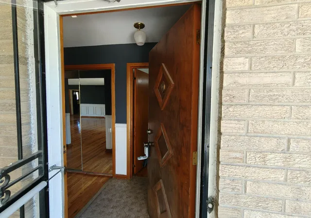 3rd image of 430 E 54Th Ave, Merrillville, IN 46410 | MLS# 844138