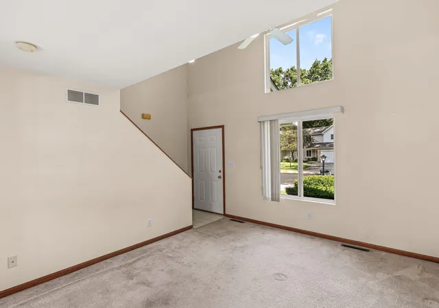 2nd image of 141 Indian Ridge Dr #4, Michigan City, IN 46360 | MLS# 844145