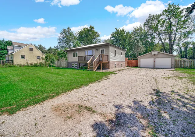 4th image of 5094 E Saugana Trl, Rolling Prairie, IN 46371 | MLS# 844177