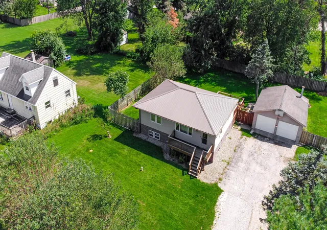 5th image of 5094 E Saugana Trl, Rolling Prairie, IN 46371 | MLS# 844177