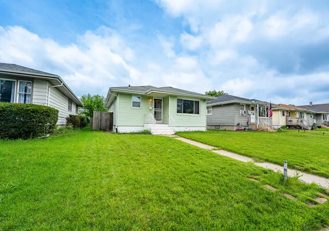 Photo 3 of Single family home for sale at 7142 Colorado Ave, Hammond, IN 46323 | MLS# 844183 | Listing updated on 2026-09-21