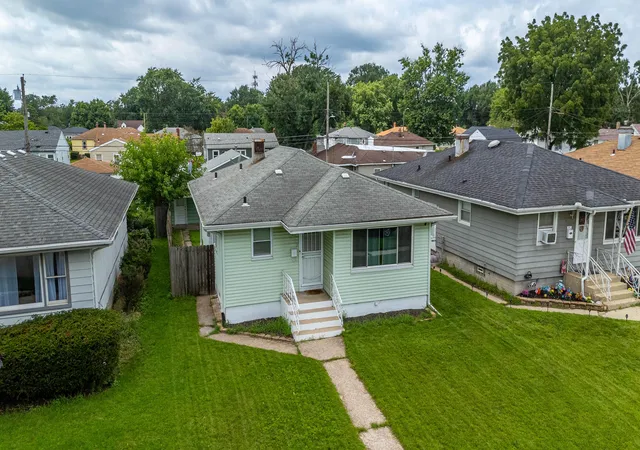 Photo 4 of Sale Pending at 7142 Colorado Ave, Hammond, IN 46323 | MLS# 844183 | Listing updated on 2026-10-02