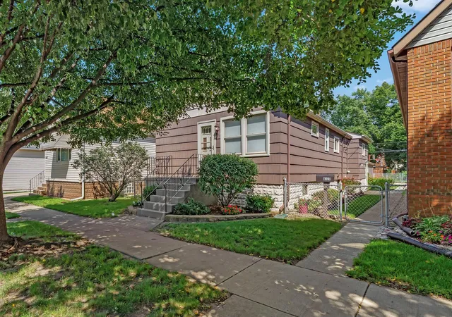1st image of 4327 Grover Ave, Hammond, IN 46327 | MLS# 844185