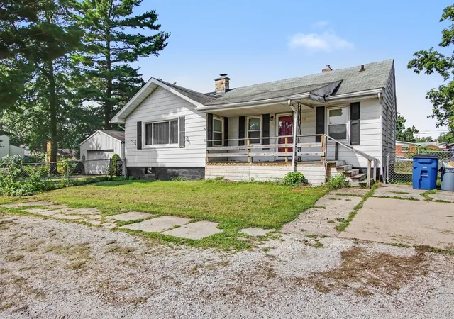 Photo 4 of Single family home for sale at 626 Gladys St, Michigan City, IN 46360 | MLS# 844207 | Listing updated on 2026-08-22
