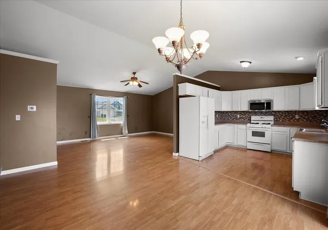 2nd image of 6808 W 157th Ln, Lowell, IN 46356 | MLS# 844211
