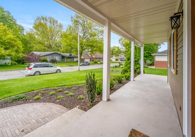 5th image of 203 Mayfield Ave, Valparaiso, IN 46383 | MLS# 844234
